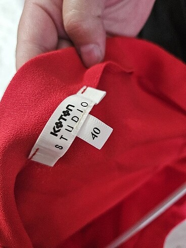 Düşük omuzlu elbise
 - Görsel 5