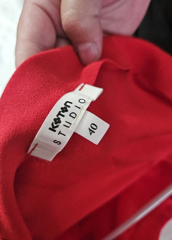 Düşük omuzlu elbise
 - Görsel 5