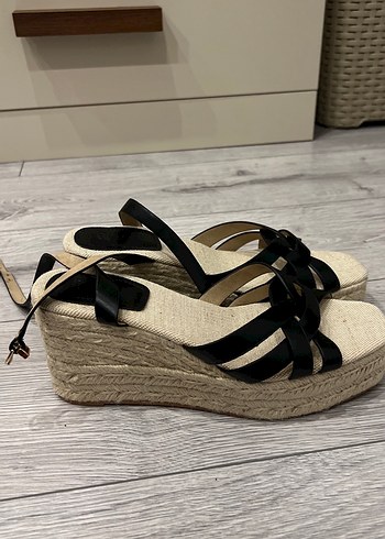 39 Beden siyah Renk H&M mantar topuk ayakkabı