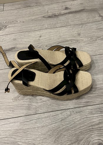 H&M mantar topuk ayakkabı