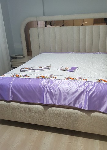 piko kanaviçe Yatak Örtüsü - Görsel 2