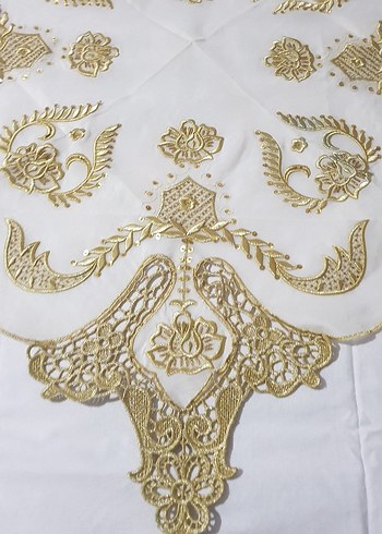 İşlemeli Beyaz Parlak Masa Örtüsü - Görsel 5
