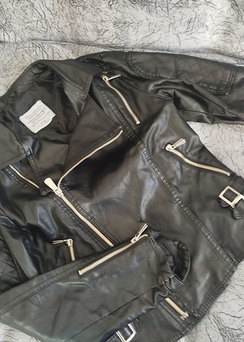 Kadın Siyah Deri Kemerli Biker Ceket