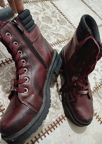 39 Beden bordo Renk Bordo Deri Tokalı Biker Kadın Botu