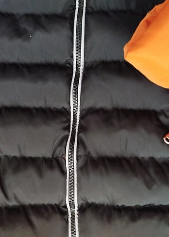 Erkek Çocuk Turuncu Siyah Fermuarlı Mont - Görsel 9