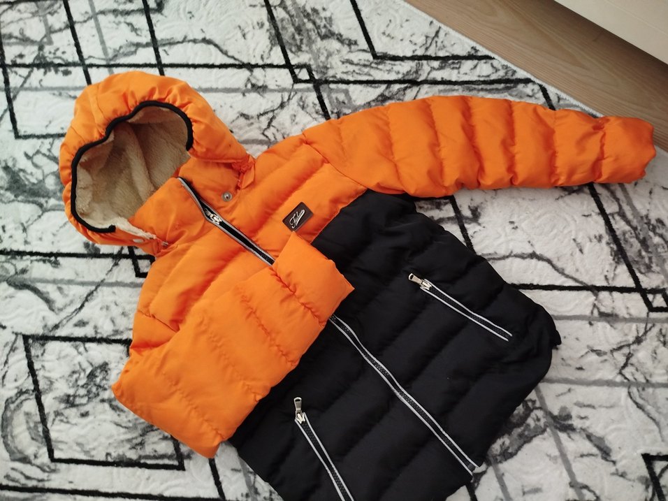 Erkek Çocuk Turuncu Siyah Fermuarlı Mont - Görsel 5