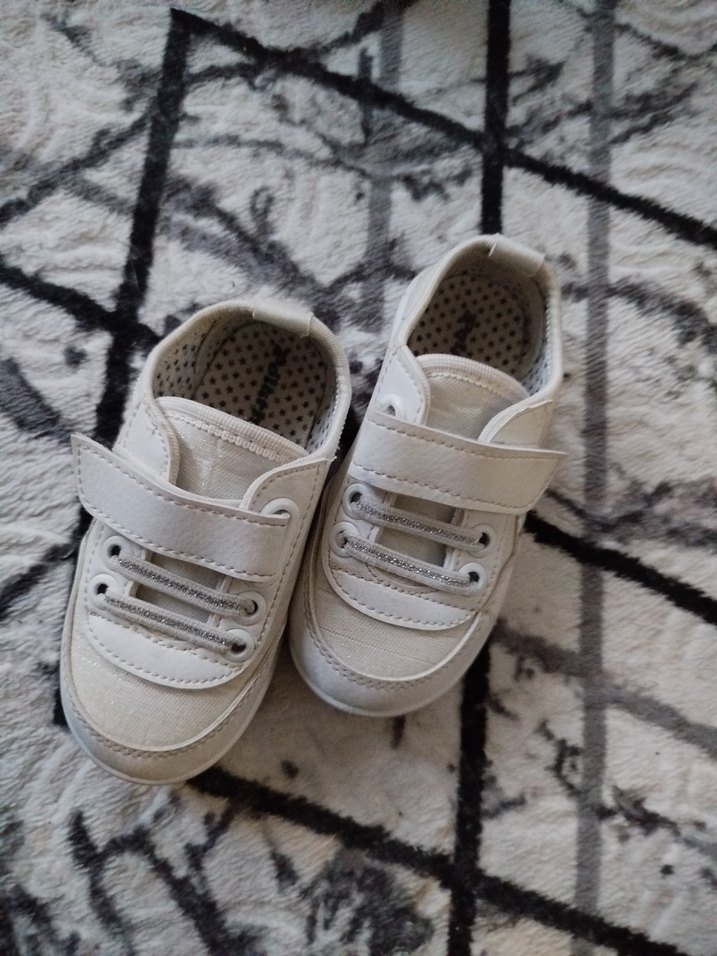 Kız Çocuk Beyaz Cırtlı Spor Ayakkabı - Görsel 5