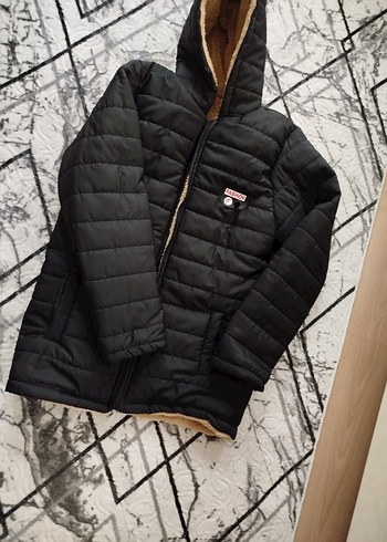 Siyah Kapüşonlu Fermuarlı Kısa Kışlık Ceket - Görsel 4