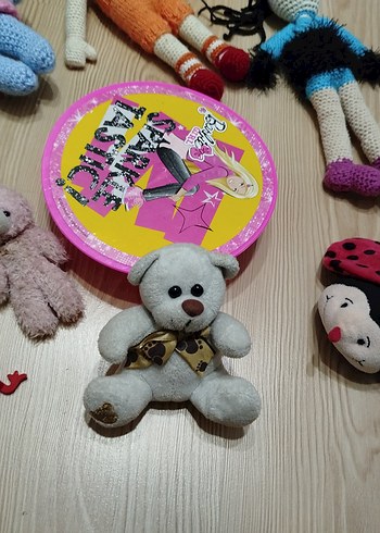 Renkli El Yapımı Örgü Bebekler ve Oyuncaklar - Görsel 8