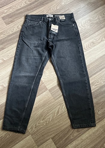 Pull and Bear Koyu Gri Denim Jean