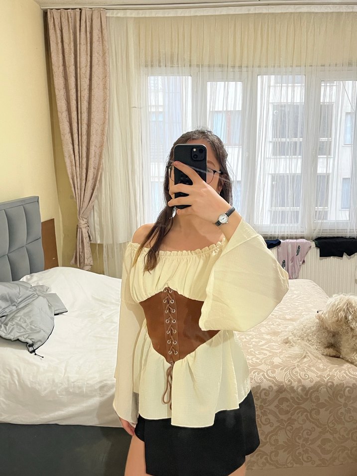 Bej Deri Kemerli Straplez Bluz - Görsel 2