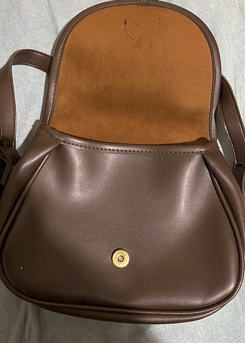 Kahverengi Deri Tokalı Kadın Çantası - Görsel 3