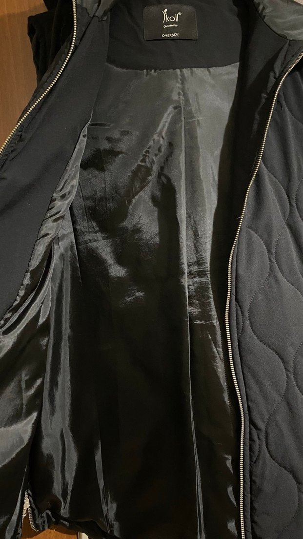 Gri Kapitone Fermuarlı Kadın Yelek - Görsel 4