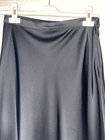 Siyah saten etek - Görsel 4
