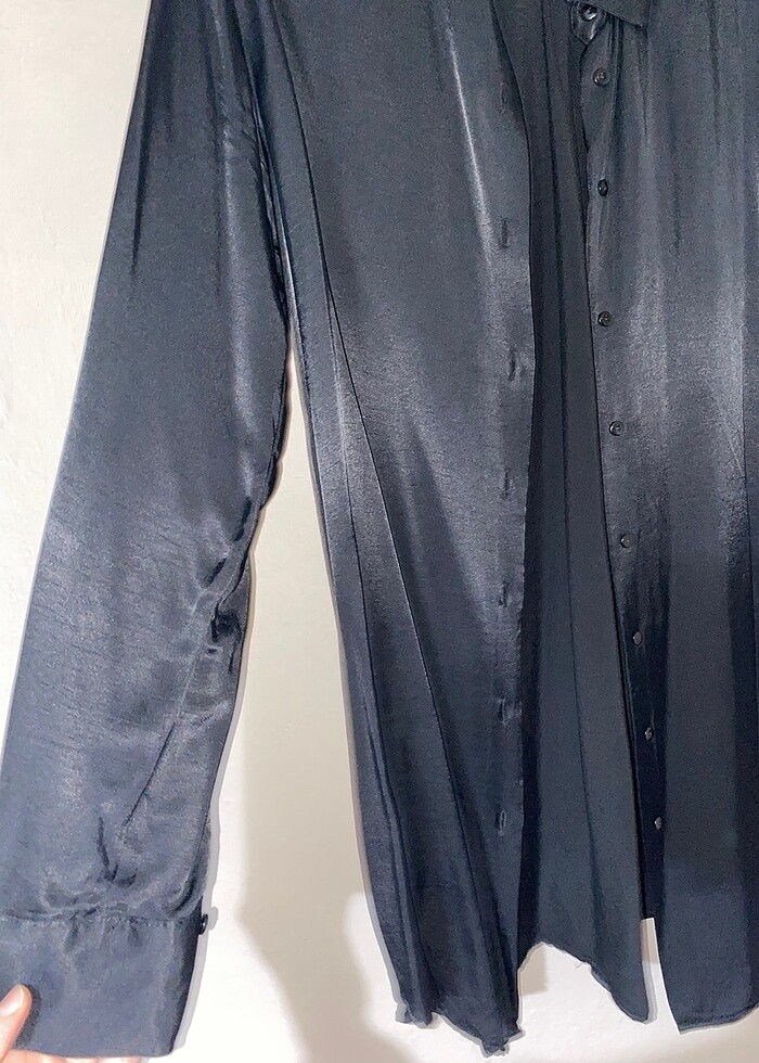Siyah saten gömlek - Görsel 2