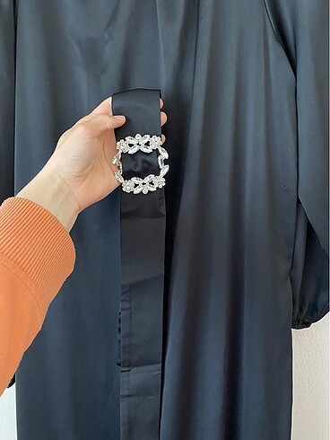 Siyah saten elbise - Görsel 6