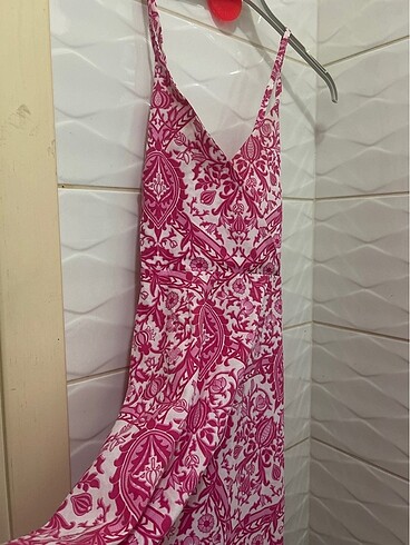 Pembe midi uçuş uçuş elbise
