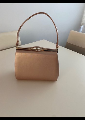 Bej Parlak Deri Vintage Kadın Çanta
