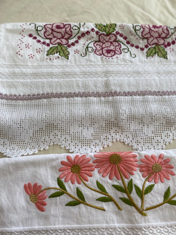 Dantelli Beyaz Havlular - Görsel 2