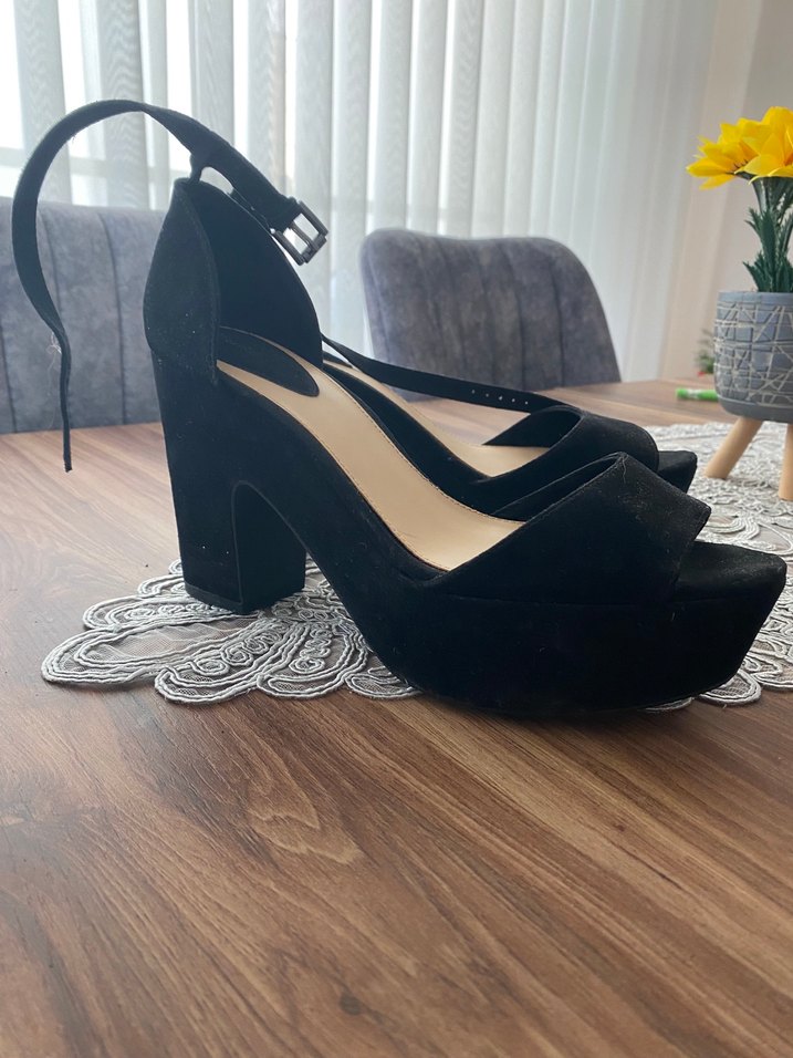 Siyah Süet Platform Topuklu Kadın Ayakkabı - Görsel 2