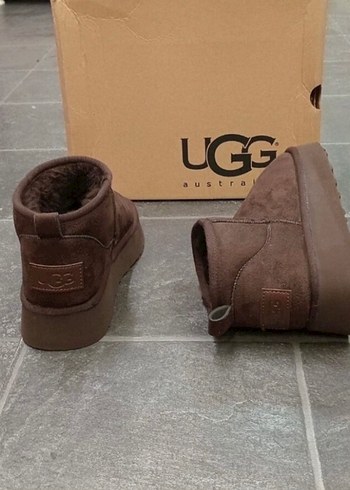 Ugg 39