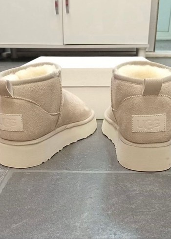 Ugg 38