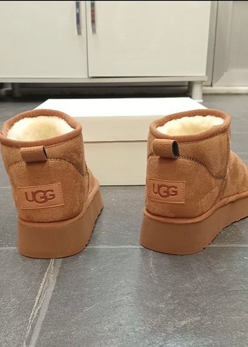 Ugg 36