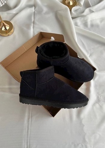 İTHAL UGG Mini Classic - Görsel 2