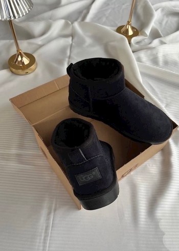 Ugg 36