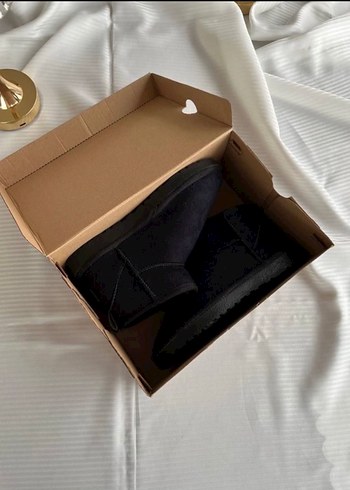 İTHAL UGG Mini Classic - Görsel 4