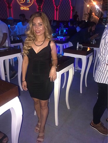 Siyah elbise
