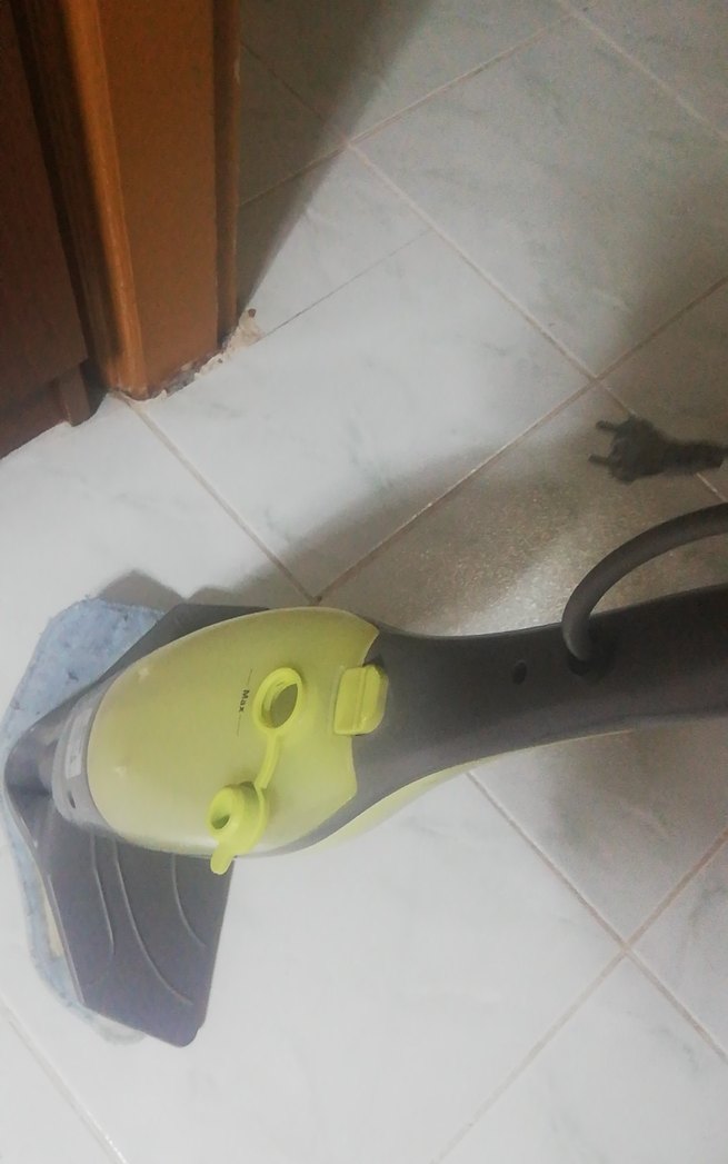 Sarı Gri Dikey Elektrikli buharlı mop - Görsel 4