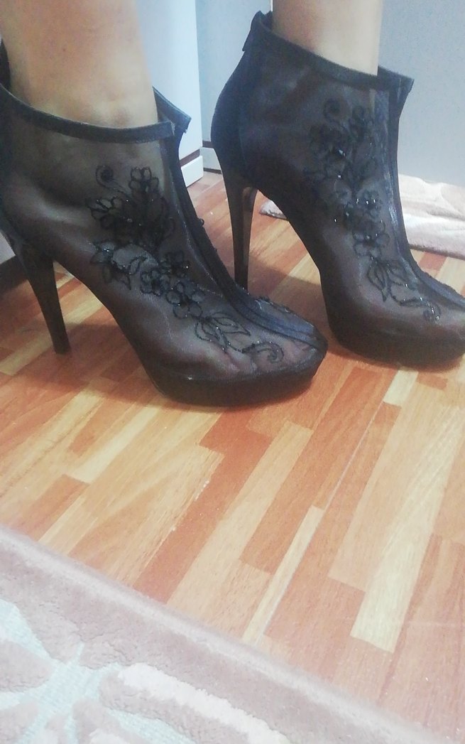 Dantel İşlemeli Siyah Gotik İnce Topuklu Bot - Görsel 3