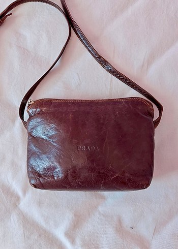 Prada ürünü