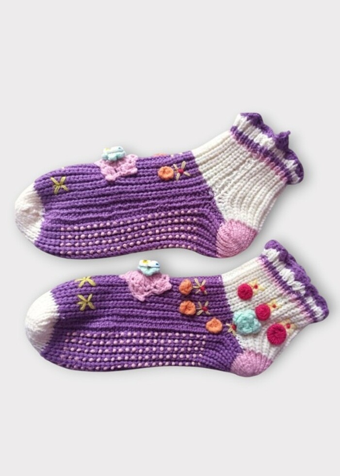 Avrupa'dan yeni süslü çorap - Görsel 3