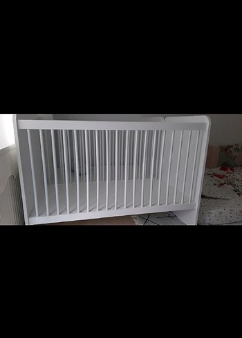 Beyaz Bebek Beşiği