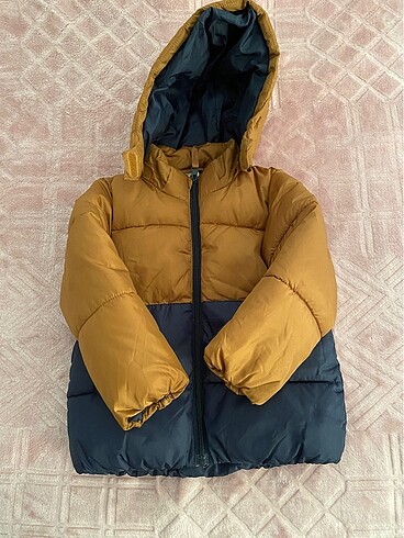 H&M Mont