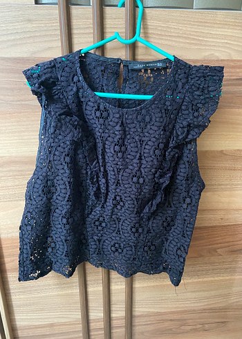 Dantel Detaylı Siyah Kolsuz Bohem Bluz - Görsel 2