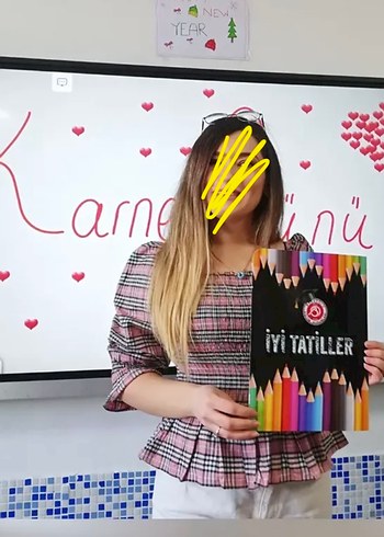 Pembe Ekose Desenli Uzun Kollu Bluz - Görsel 4