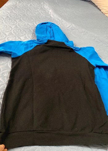 Kapşonlu erkek çocuk için sivit sorunu yok - Görsel 4