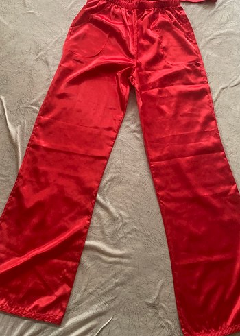 Kadın saten Kırmızı Kısa Kollu Pijama Takımı - Görsel 2