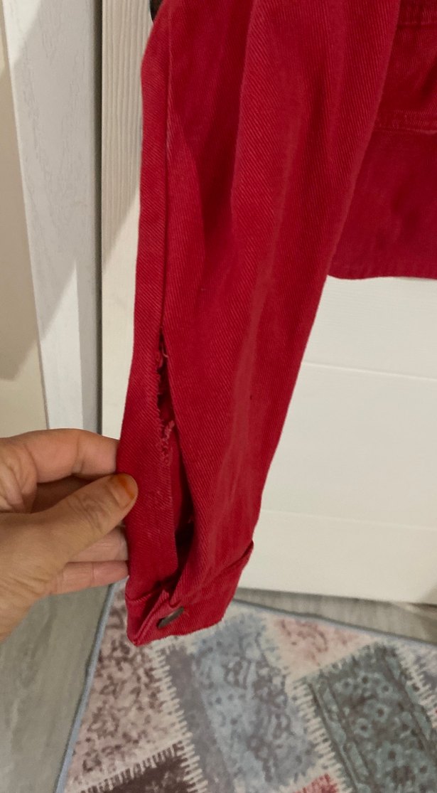 Düğmeli Kırmızı Kısa Kot Ceket - Görsel 3