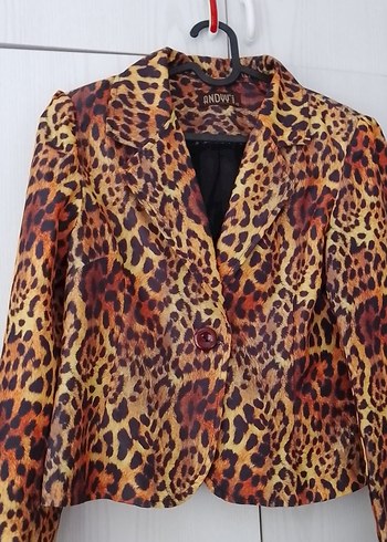 Düğmeli Leopar Desenli Kadın Midi Ceket