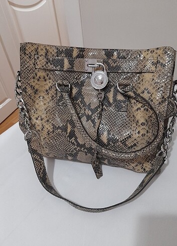 Michael Kors Snakeskin çanta