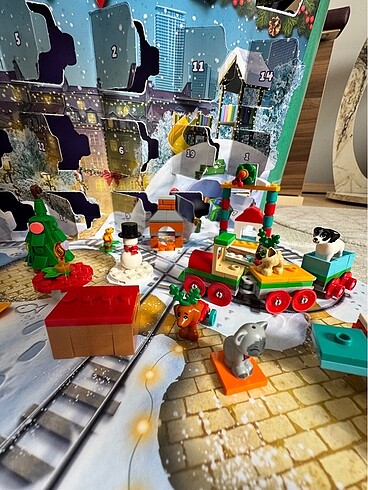 Beden Renk LEGO Friends Yılbaşı Takvimi
