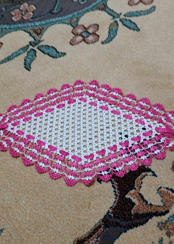 Pembe Kenarlı Vintage Dantel Örtü - Görsel 3