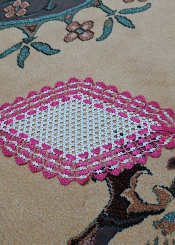 Pembe Kenarlı Vintage Dantel Örtü - Görsel 2