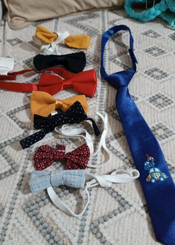 Çocuklar için Renkli Nakışlı Papyon ve Kravat - Görsel 4