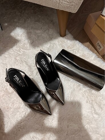 37 Beden Stiletto
