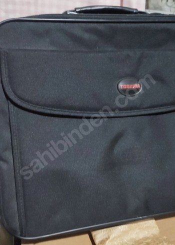 Siyah Fermuarlı Kadın Laptop Çantası